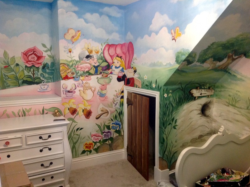 alice in wonderland mural