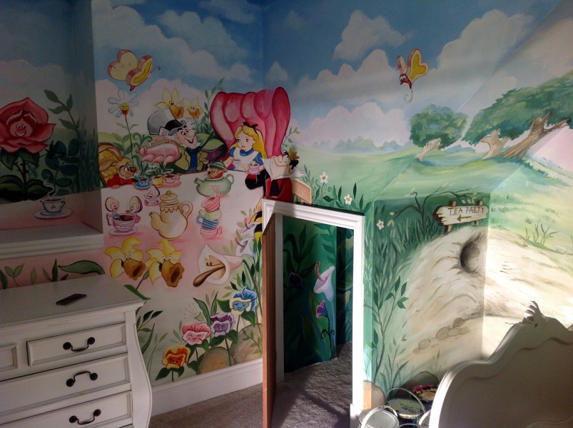 alice in wonderland mural